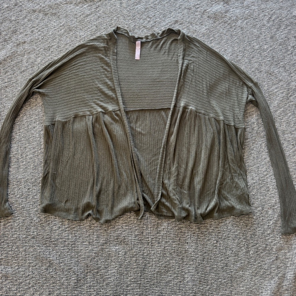 Altar'd State Womens Olive Green Ribbed Open Front Peplum Cardigan Sweater